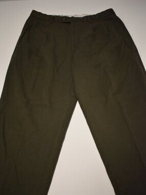 IVY CREW Classic Fit Green Cotton Twill Khakis Pleated Pants Wrinkle-Free 36x32